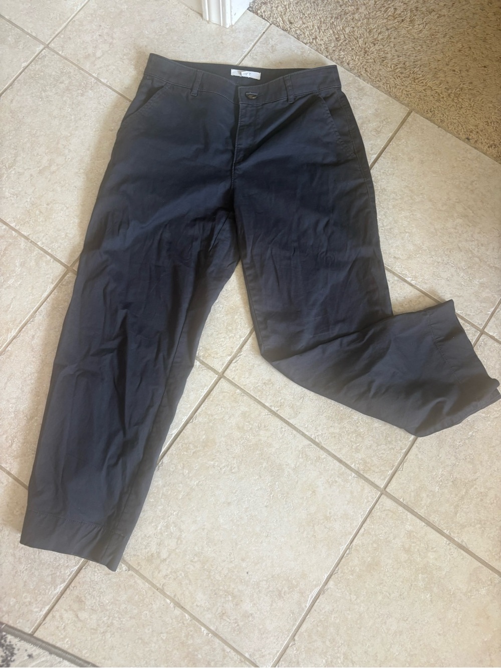 LOFT Women's Dark Grey Straight-Leg Pants small size 4